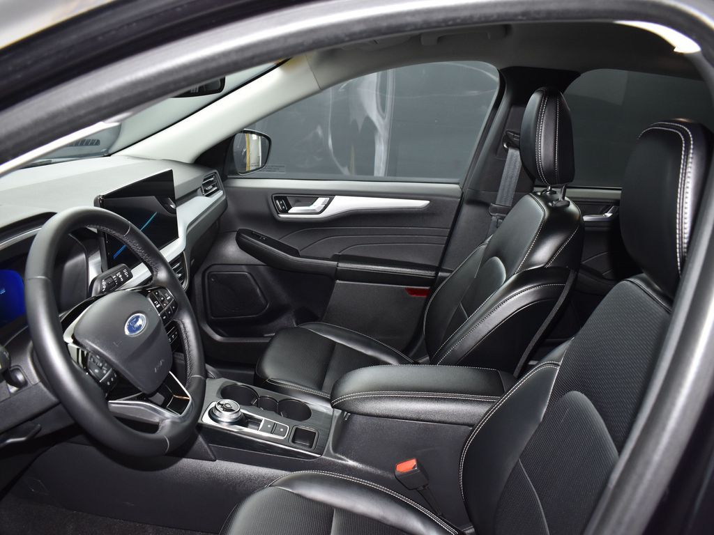 2024 Ford Escape Platinum - Photo 11