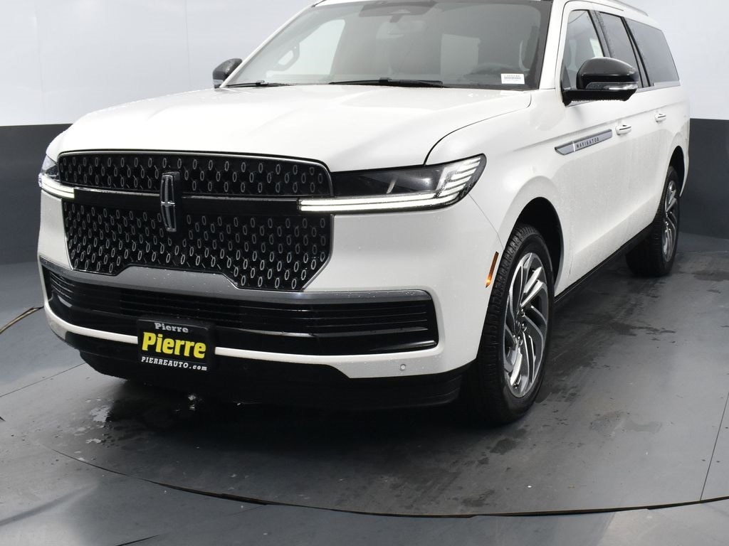 2025 Lincoln Navigator Reserve L's photo