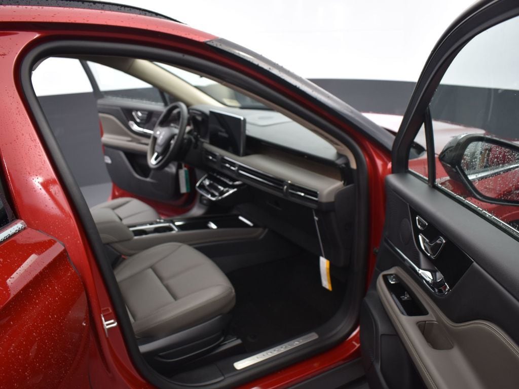 2025 Lincoln Corsair Grand Touring - Photo 16