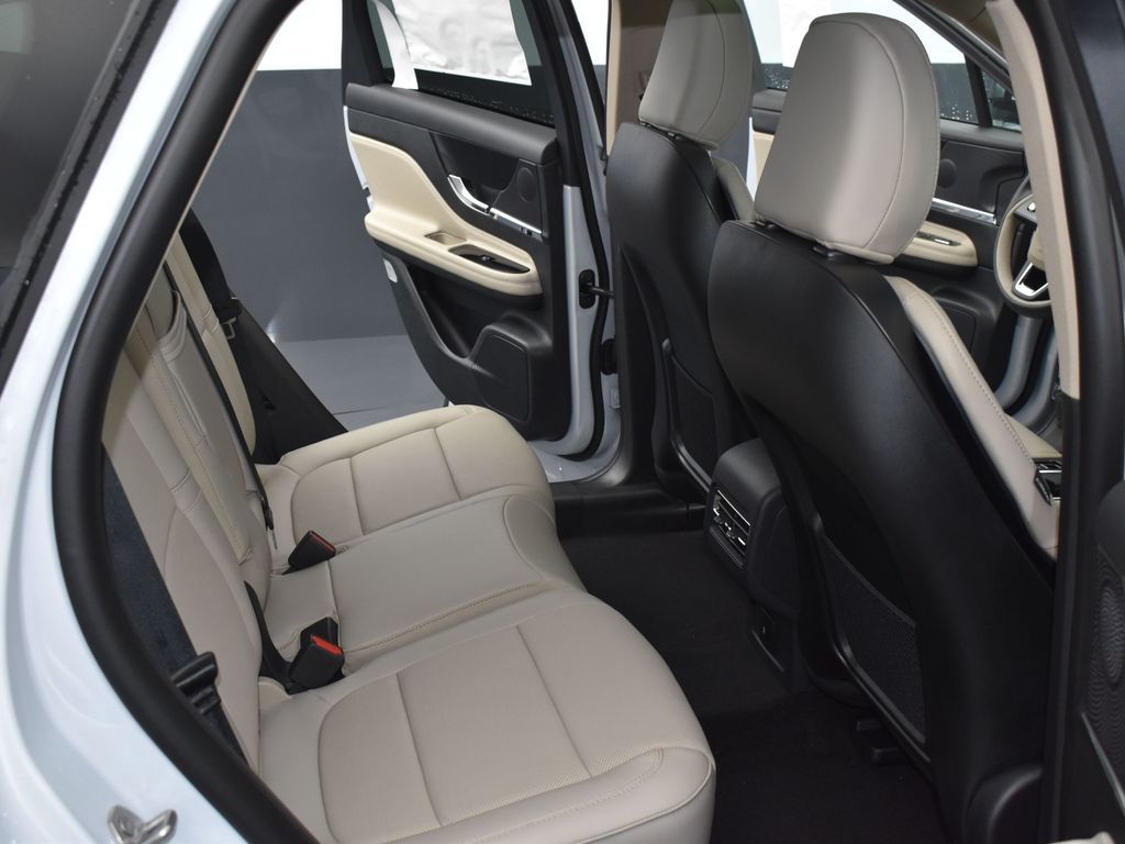 2025 Lincoln Corsair Grand Touring - Photo 13