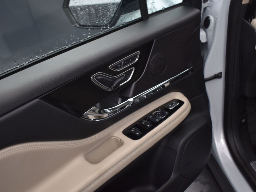 2025 Lincoln Corsair Grand Touring - Photo 9