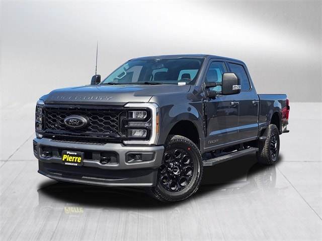 2025 Ford F-350 Super Duty XLT's photo