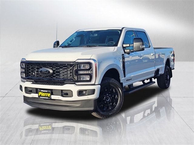 2025 Ford F-350 Super Duty Lariat's photo