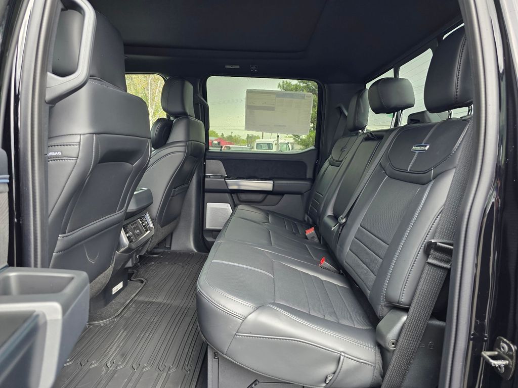 2025 Ford F-350 Super Duty Platinum - Photo 12