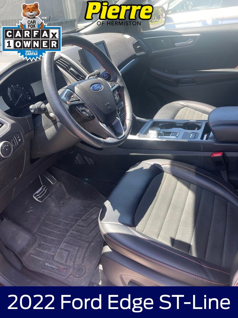 2022 Ford Edge ST-Line AWD's photo