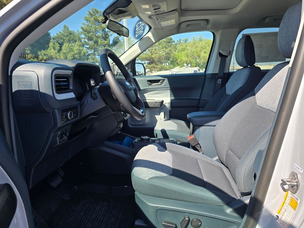 2025 Ford Maverick XLT - Photo 10