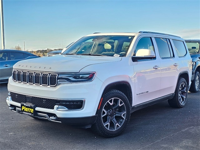 2022 Jeep Wagoneer Series III's photo