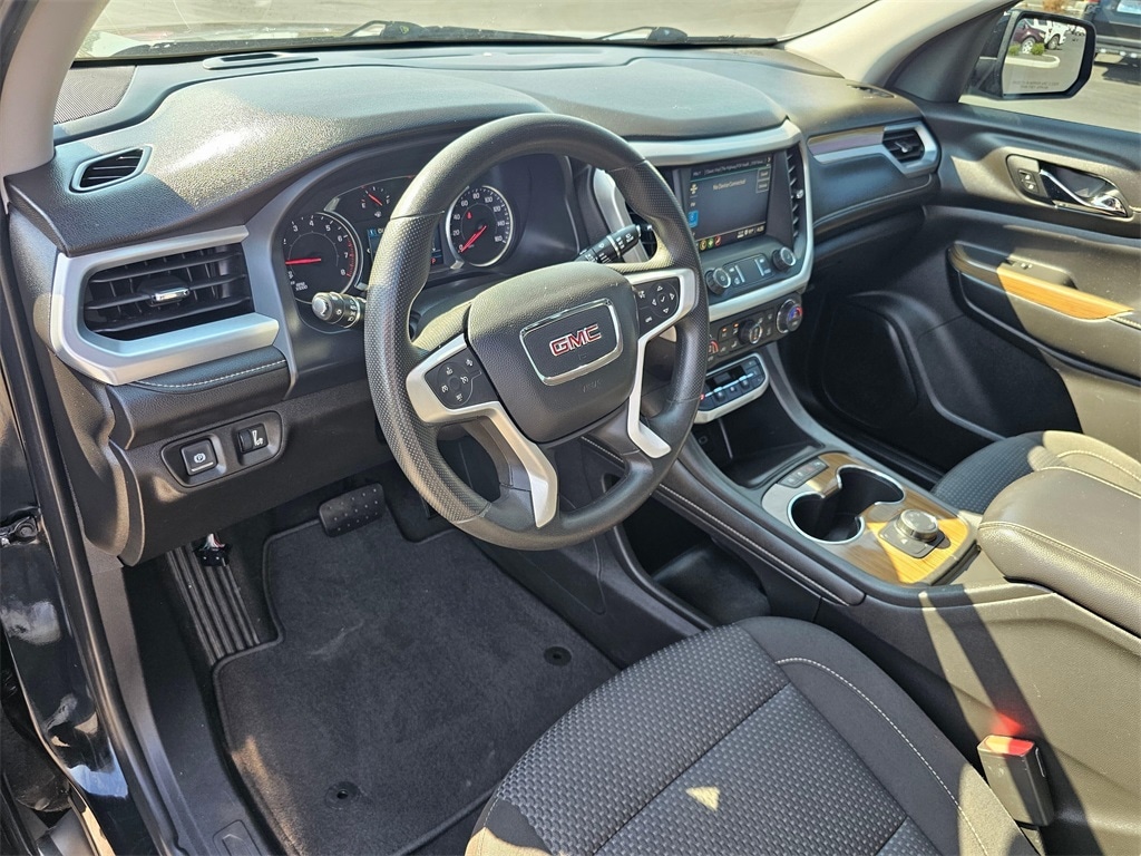 Used 2021 GMC Acadia SLE with VIN 1GKKNRL47MZ142199 for sale in Hermiston, OR