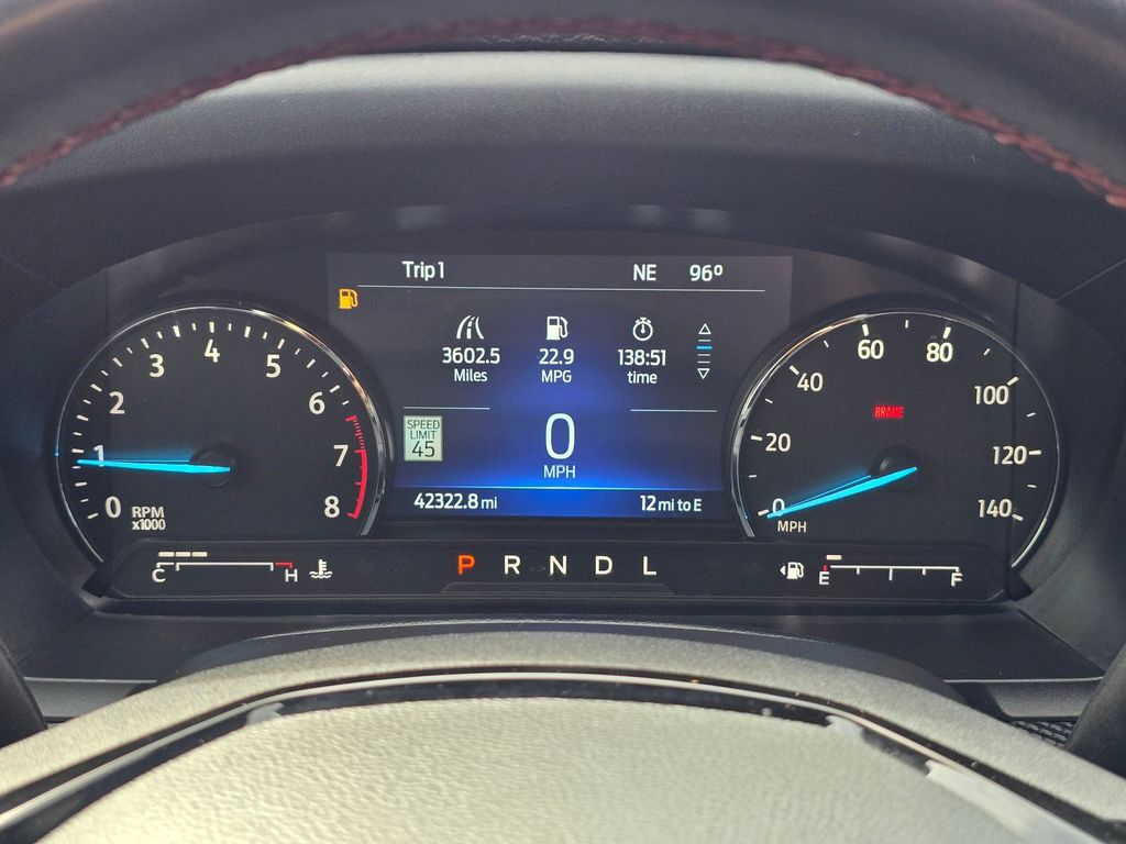 2023 Ford Explorer ST-LINE - Photo 20