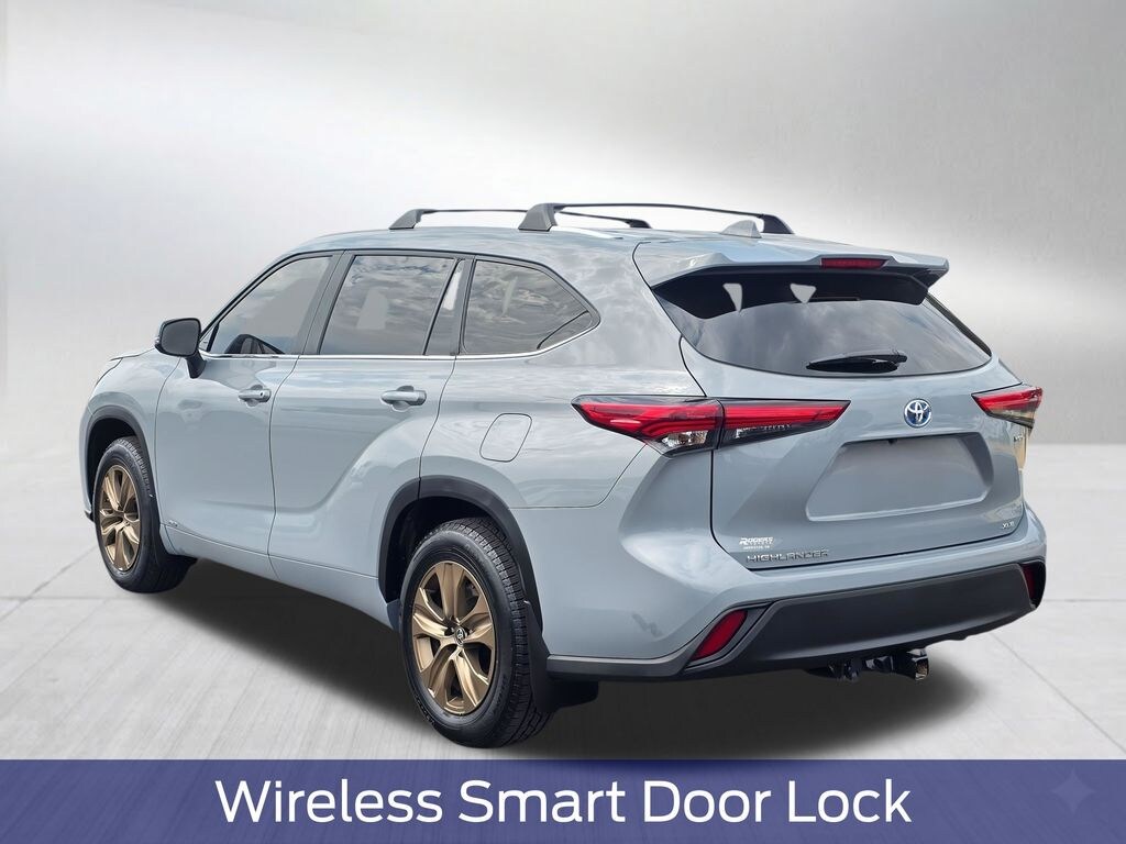 Certified 2023 Toyota Highlander Hybrid Bronze Edition SUV