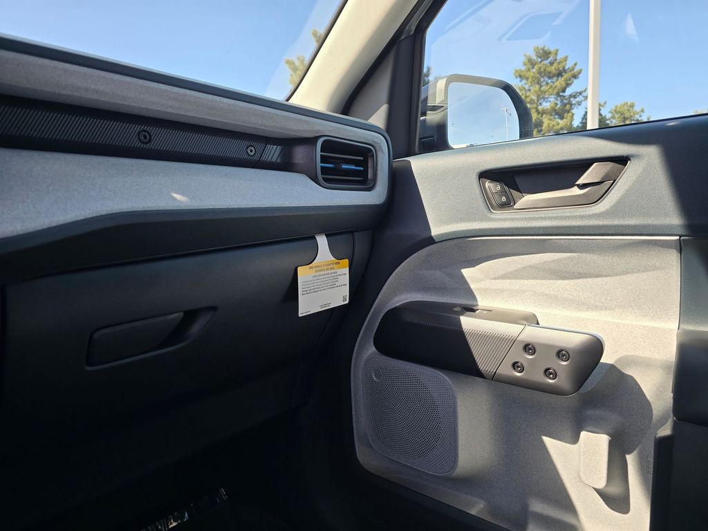 2025 Ford Maverick XLT - Photo 25