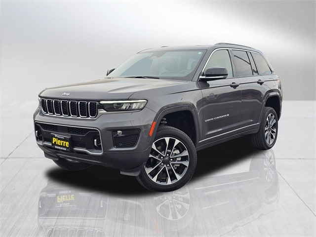 2024 Jeep Grand Cherokee Overland's photo