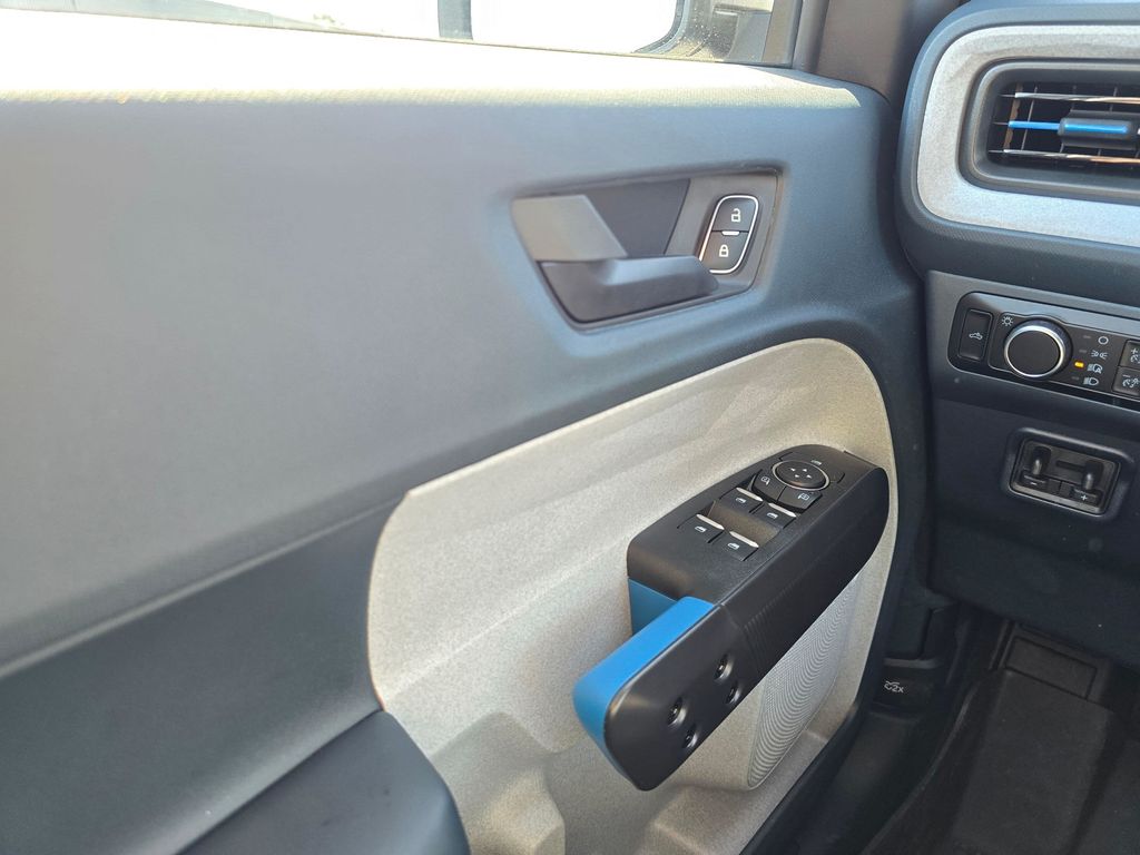 2025 Ford Maverick XLT - Photo 28