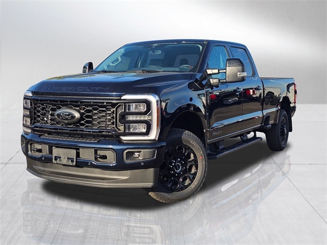 2025 Ford F-350 Super Duty Lariat's photo