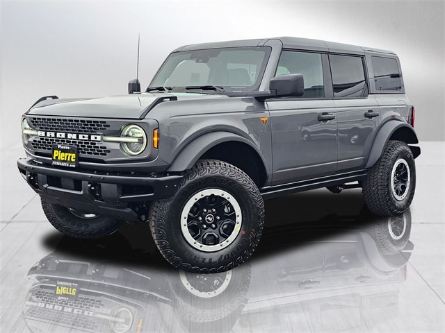 2025 Ford Bronco SUV 