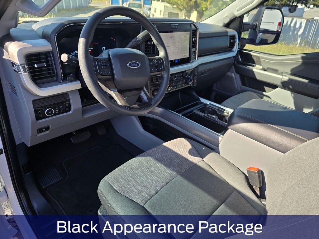 Used 2025 Ford F-350SD XLT Truck Crew Cab
