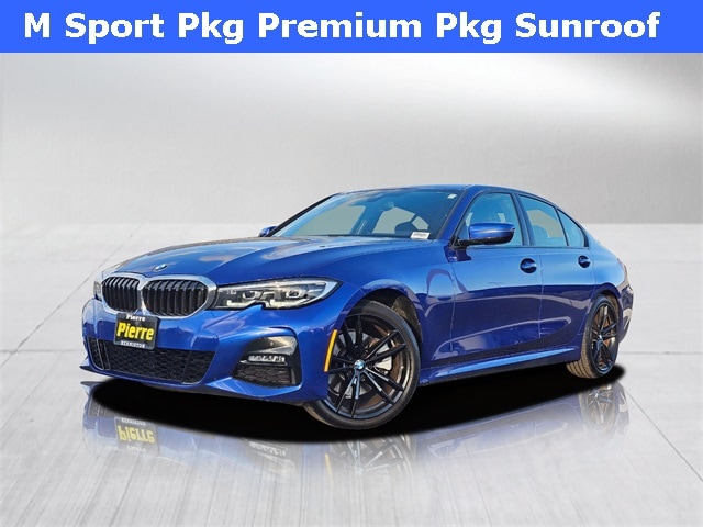 2020 BMW 3 Series 330i's photo