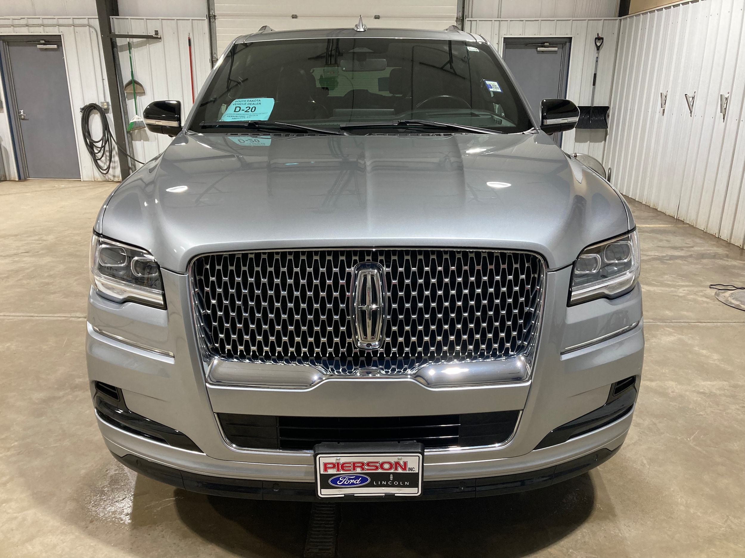 Used 2022 Lincoln Navigator Reserve L with VIN 5LMJJ3LT6NEL07586 for sale in Aberdeen, SD