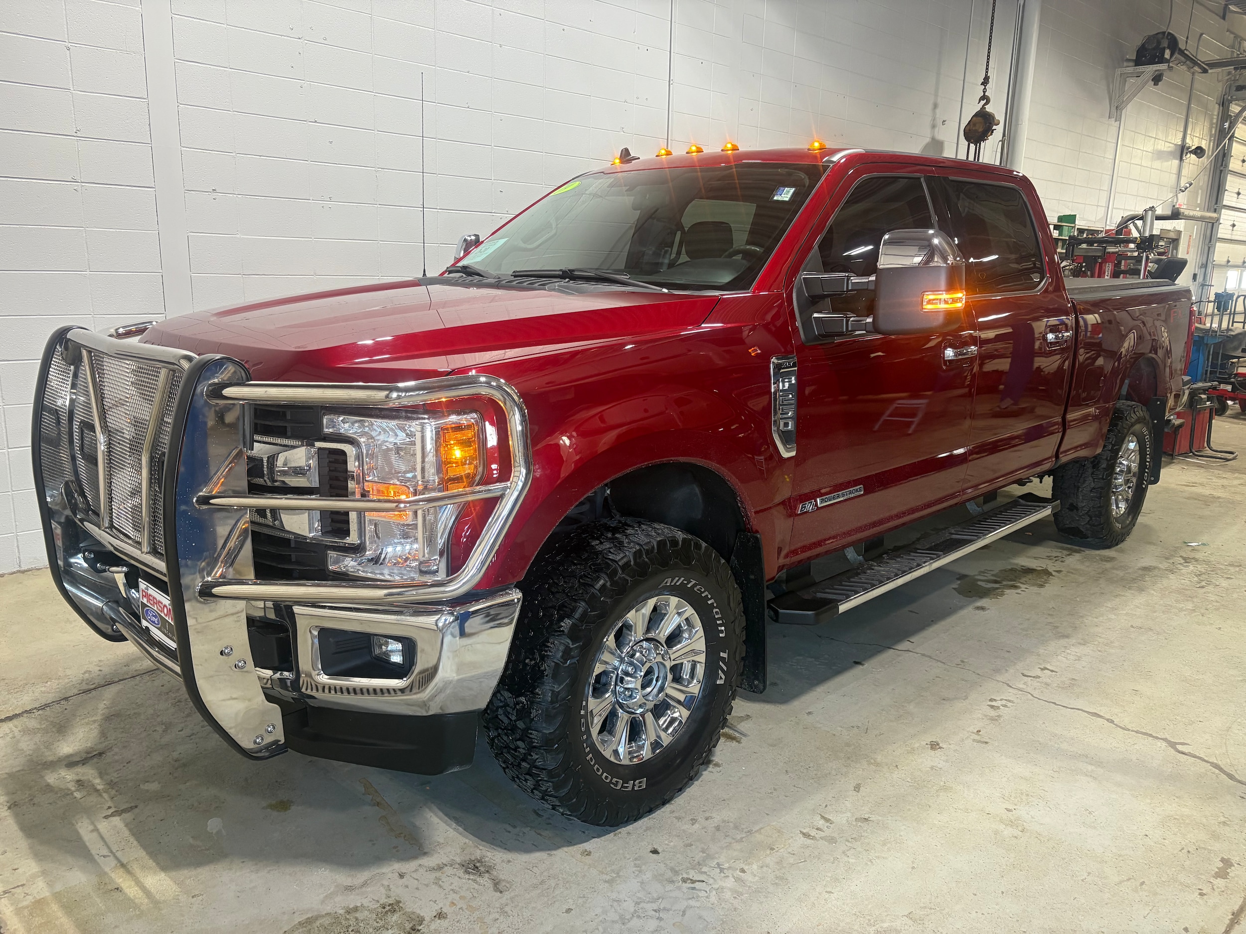 2019 Ford F-250 Super Duty XLT's photo