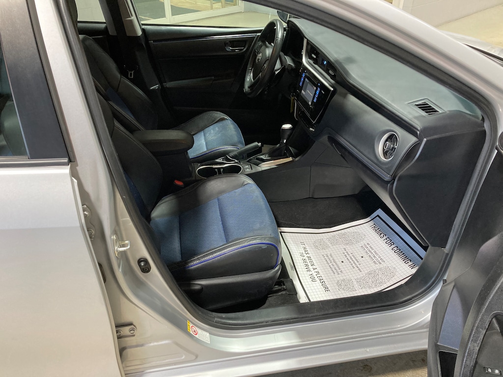 Used 2017 Toyota Corolla SE Sedan