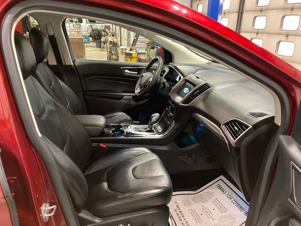 Used 2016 Ford Edge Titanium SUV