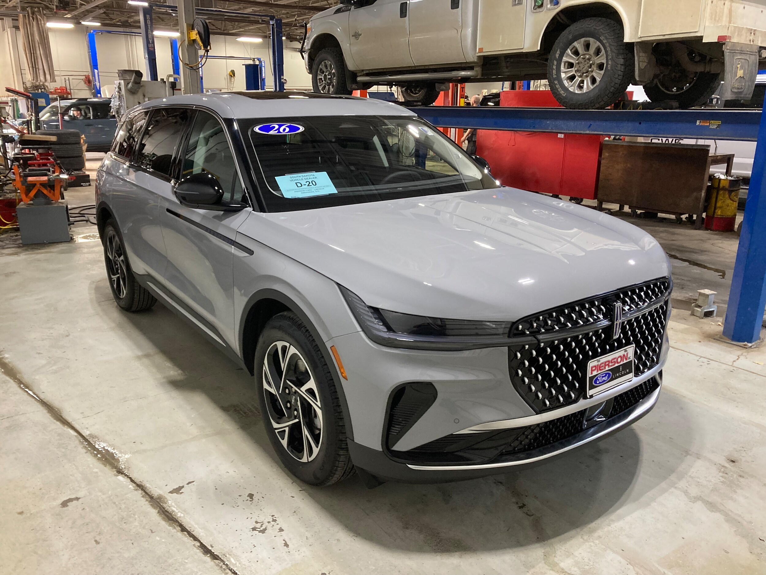 2026 Lincoln Nautilus Premiere photo 2