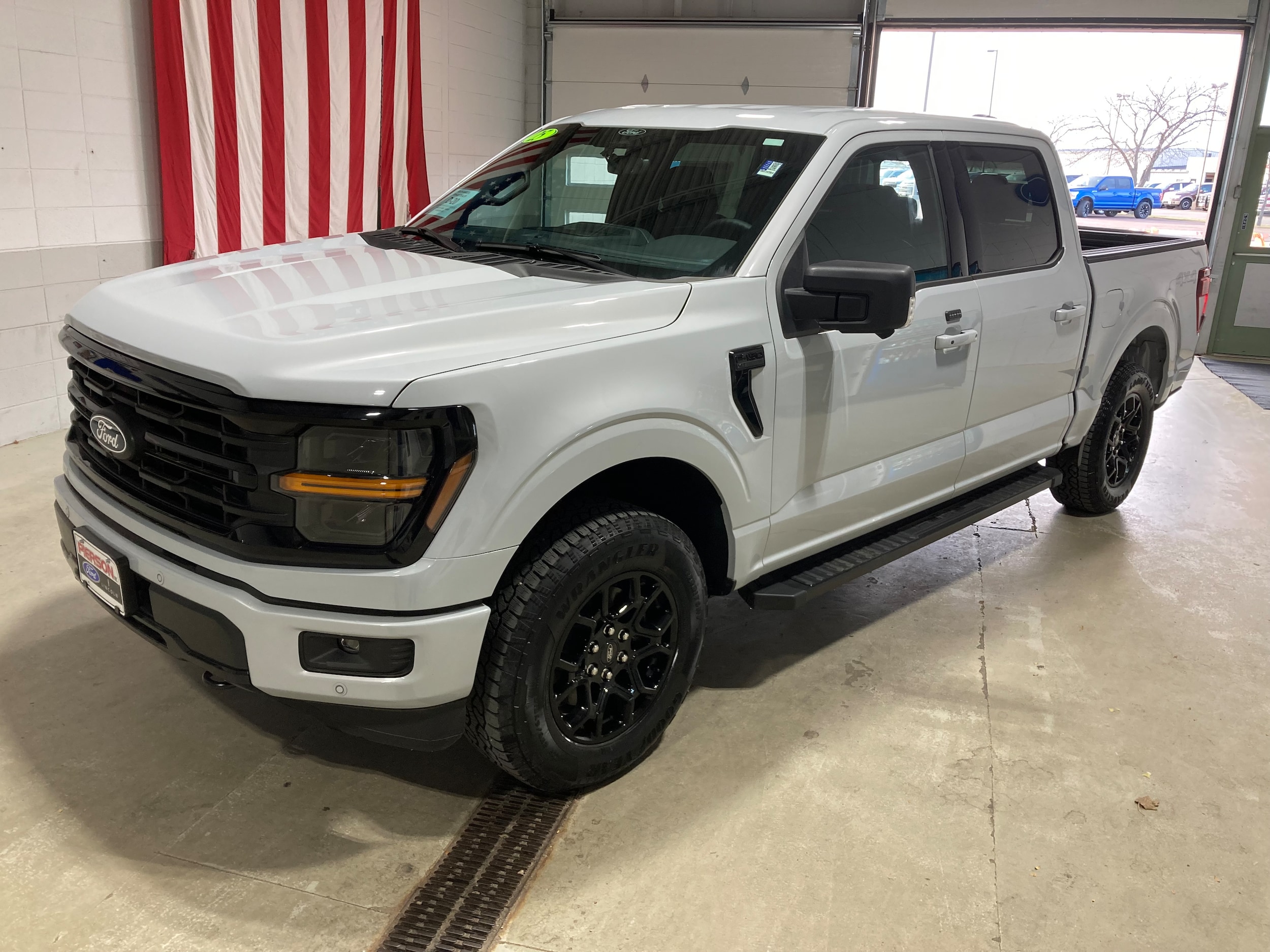 2025 Ford F-150 XLT's photo