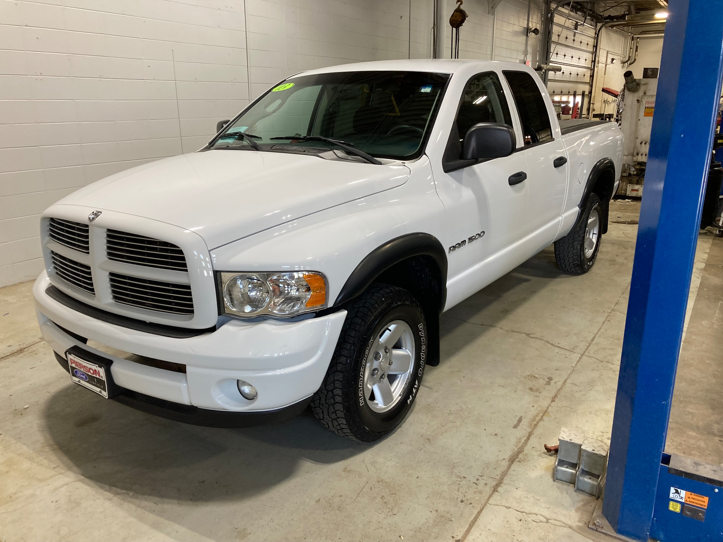 2003 Dodge Ram 1500 SLT 4X4 Quad Cab SWB's photo