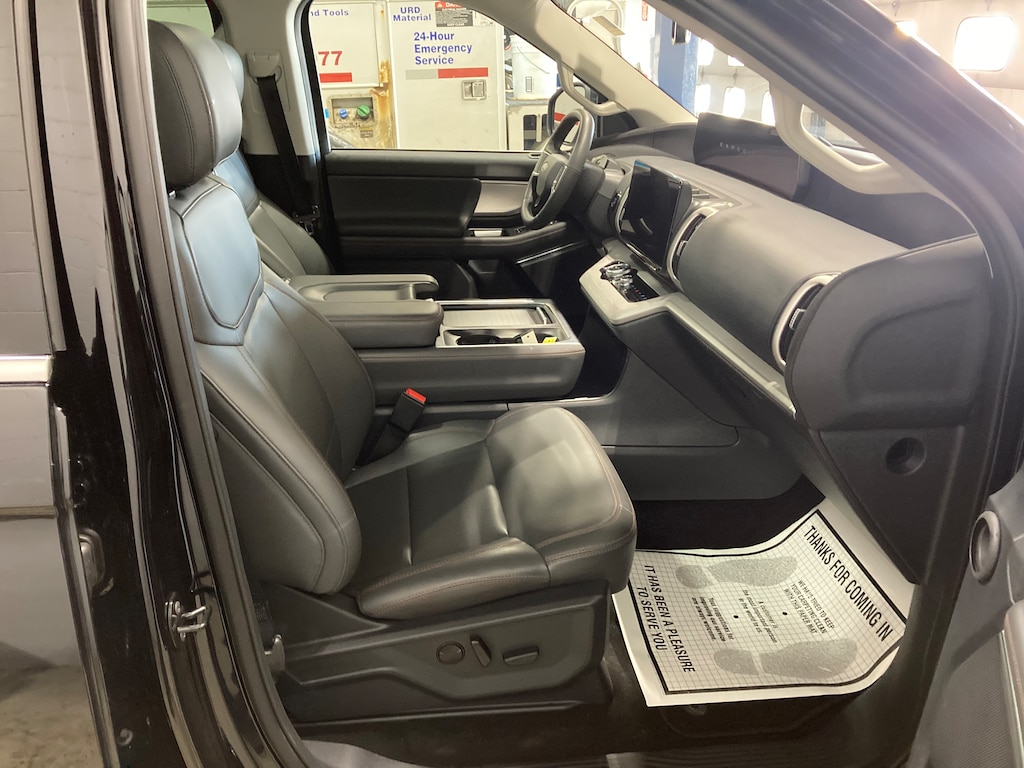 Used 2025 Ford Expedition Max Active SUV