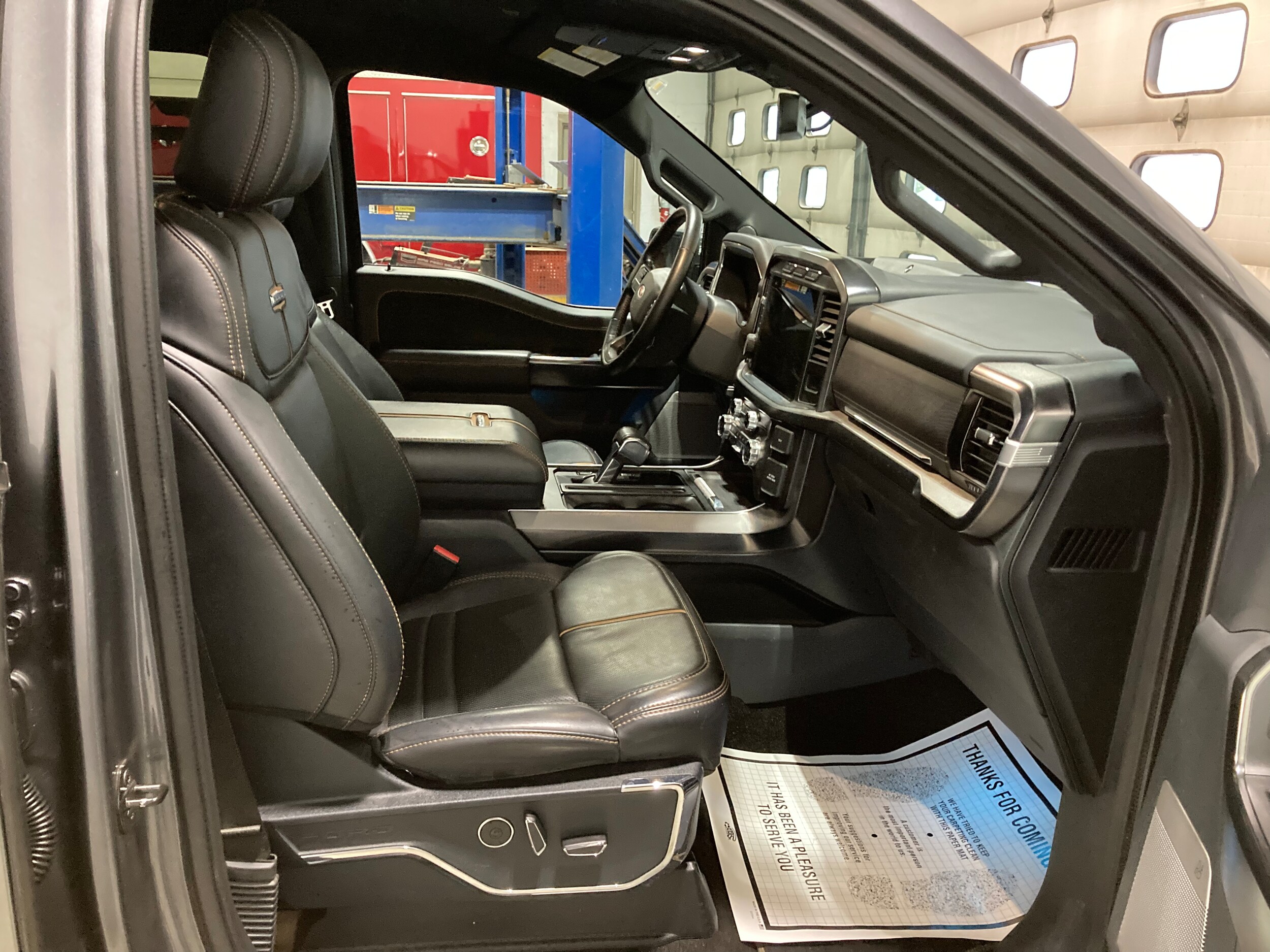 2021 Ford F-150 Platinum photo 4