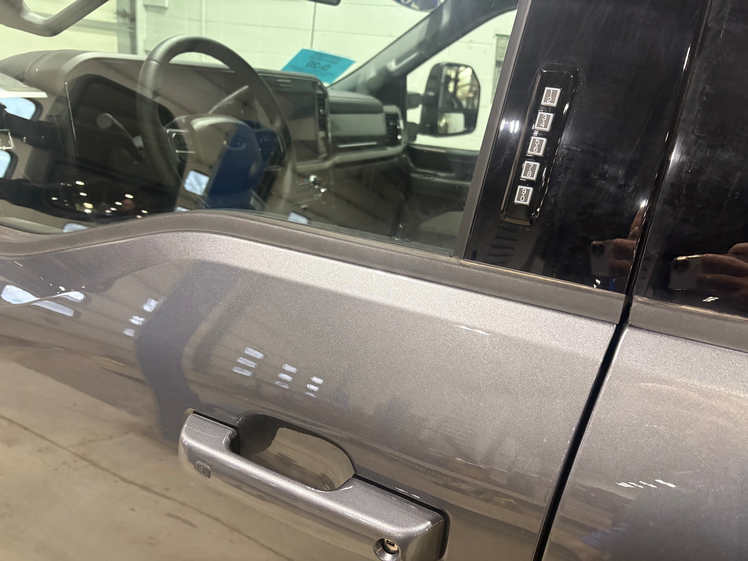 2026 Ford F-350 Super Duty Lariat - Photo 9