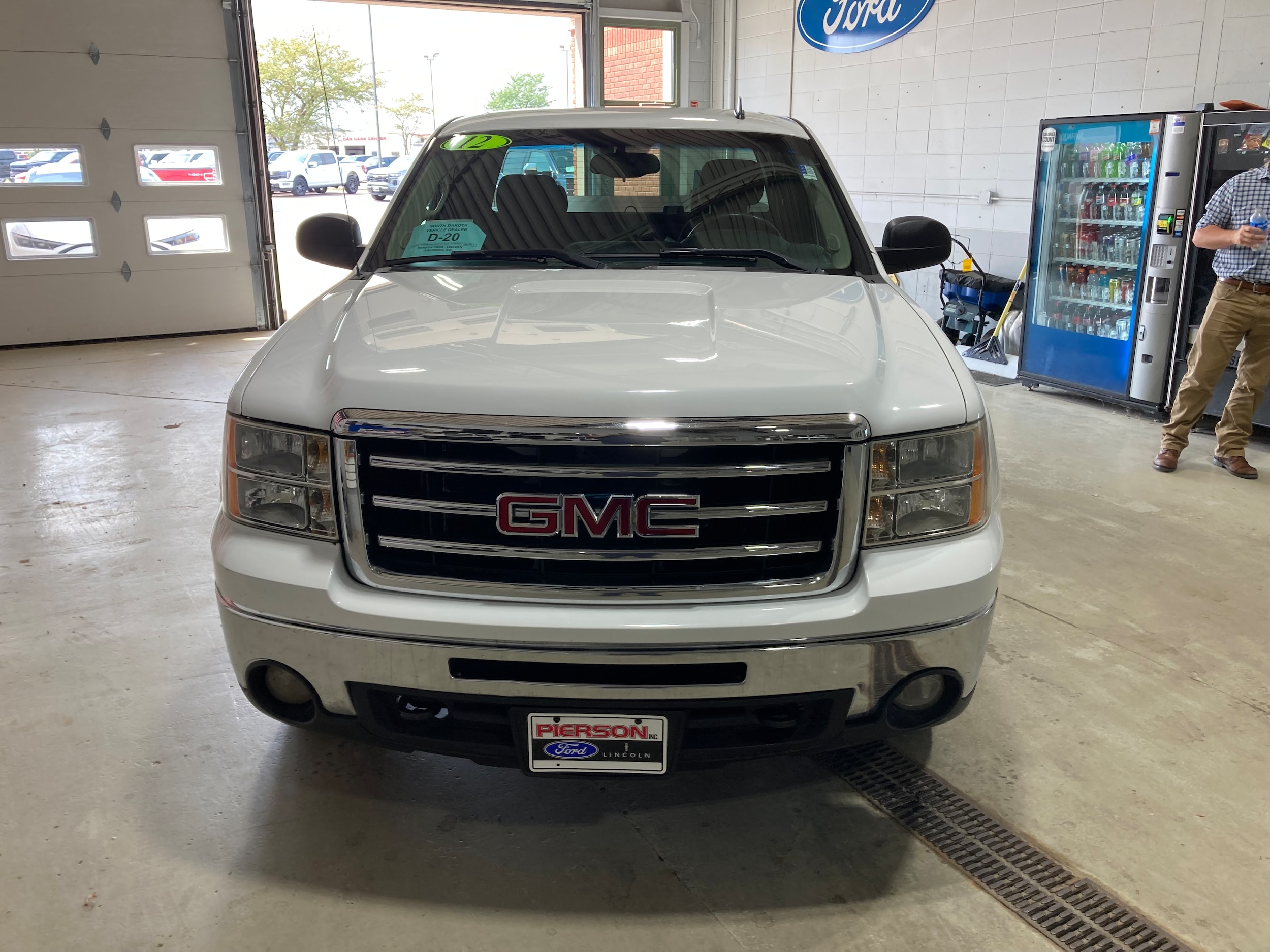 Used 2012 GMC Sierra 1500 SLE with VIN 1GTR2VE77CZ162695 for sale in Aberdeen, SD