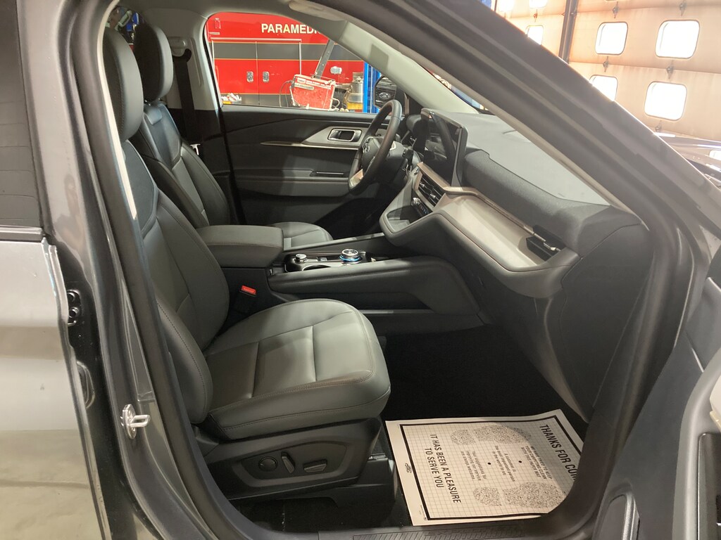 New 2025 Ford Explorer Active SUV