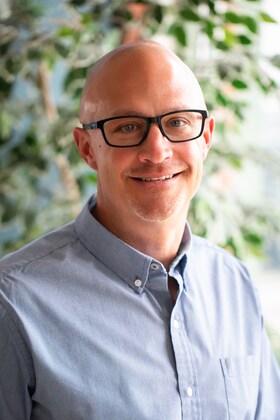 Staff member Jeff Larson from fc722d892289