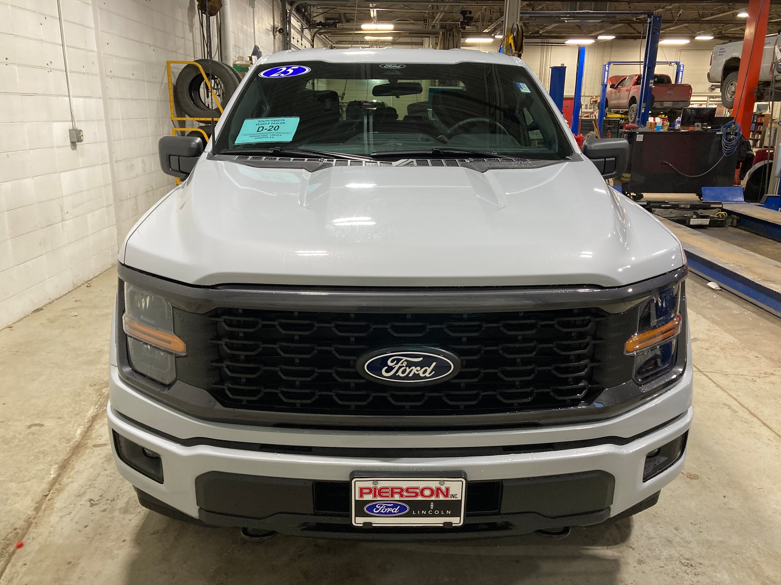 2025 Ford F-150 STX photo 2
