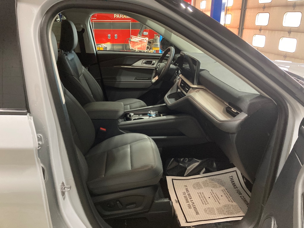 New 2025 Ford Explorer Active SUV