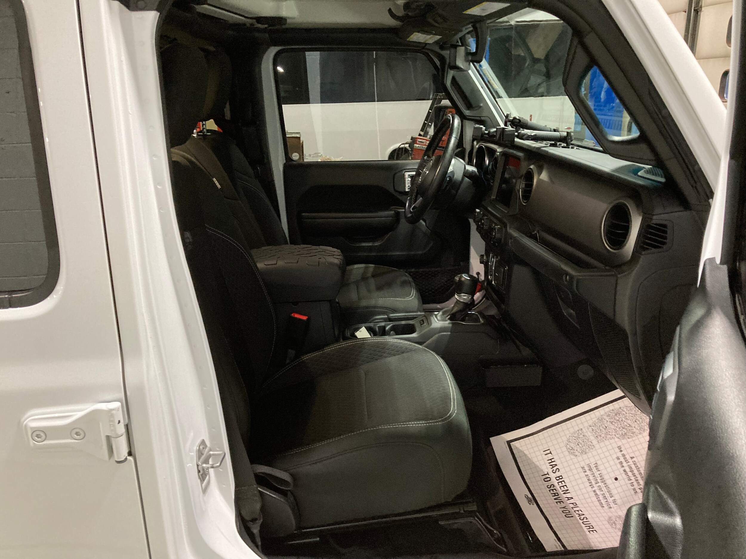 2021 Jeep Gladiator Sport photo 3