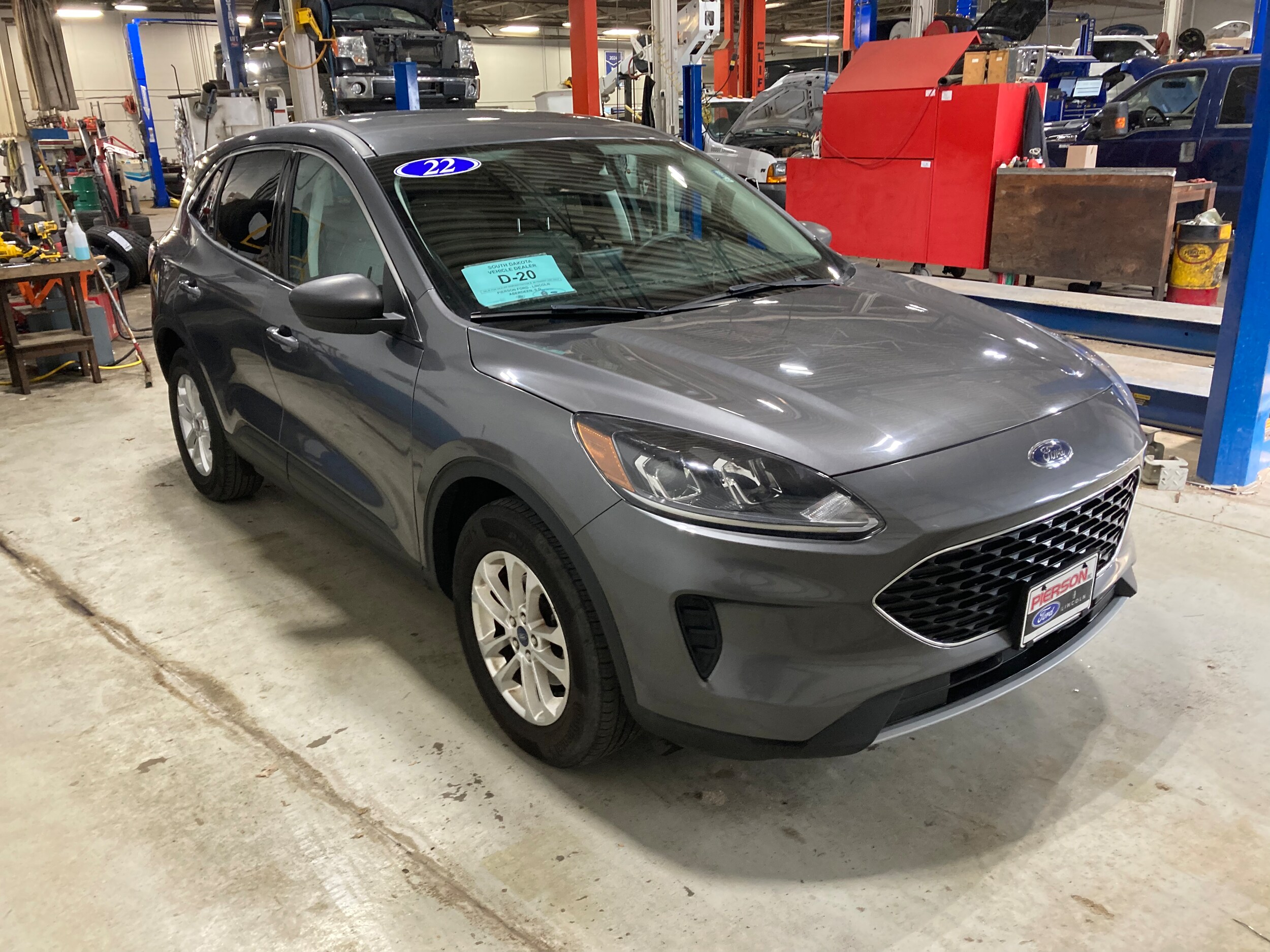 2022 Ford Escape SE photo 3