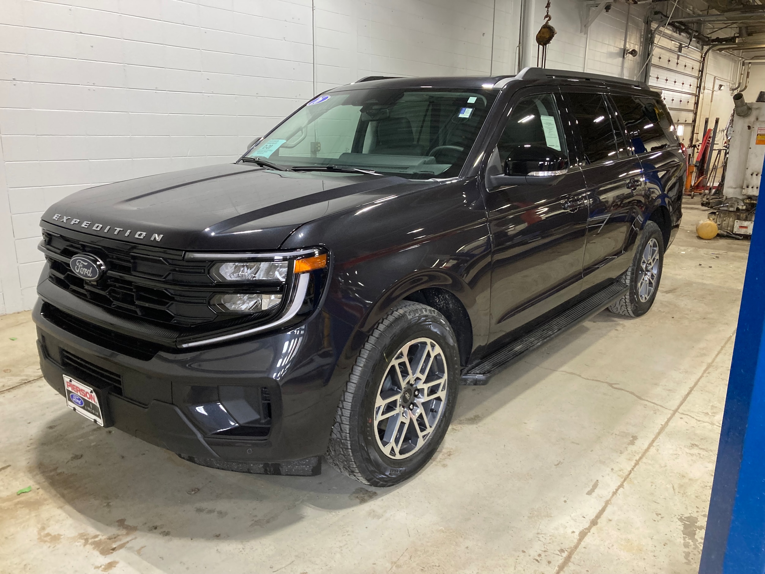 2026 Ford Expedition Active MAX 4x4's photo