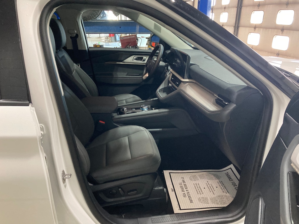 New 2025 Ford Explorer Active SUV