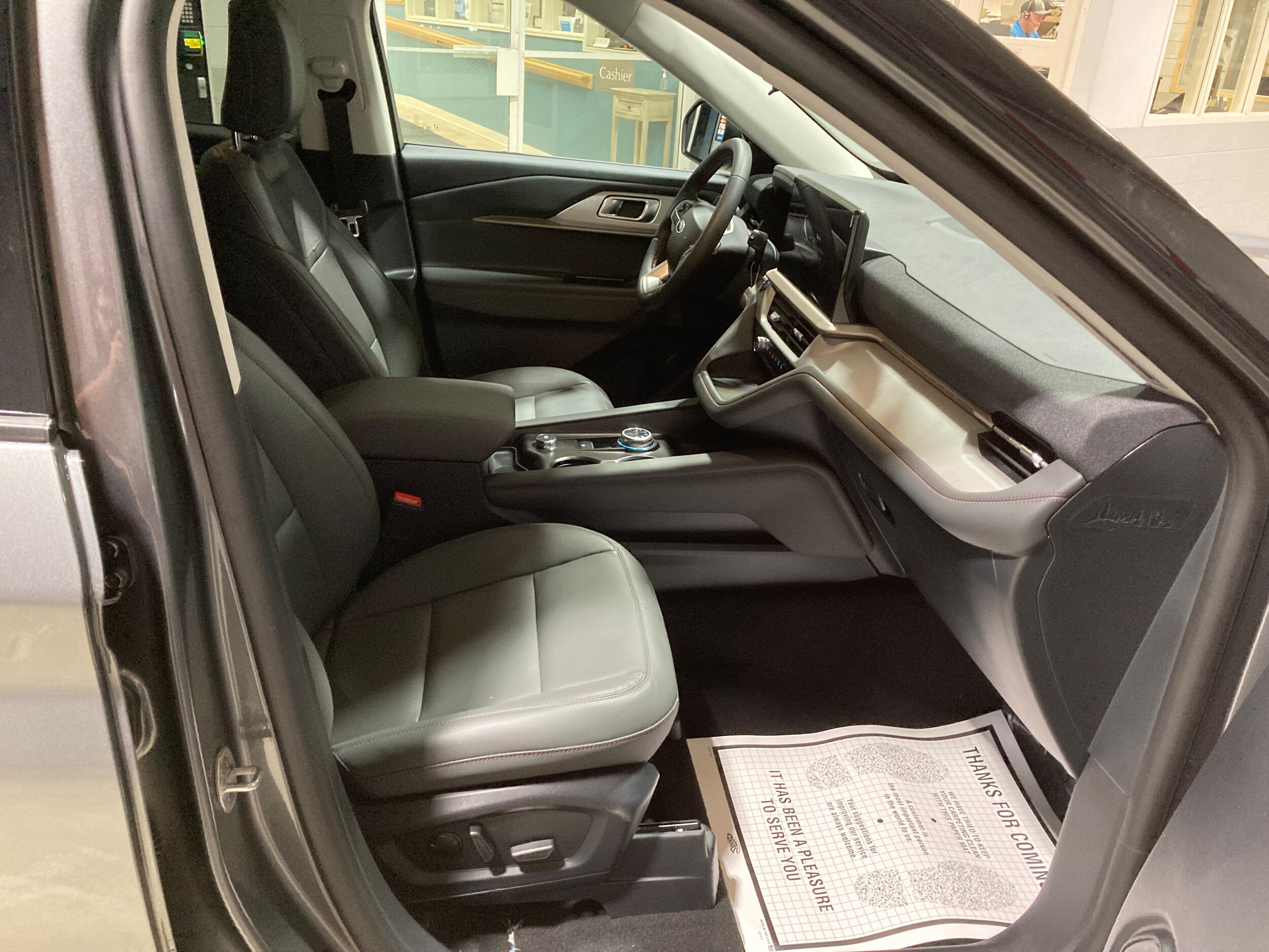 2026 Ford Explorer photo 2