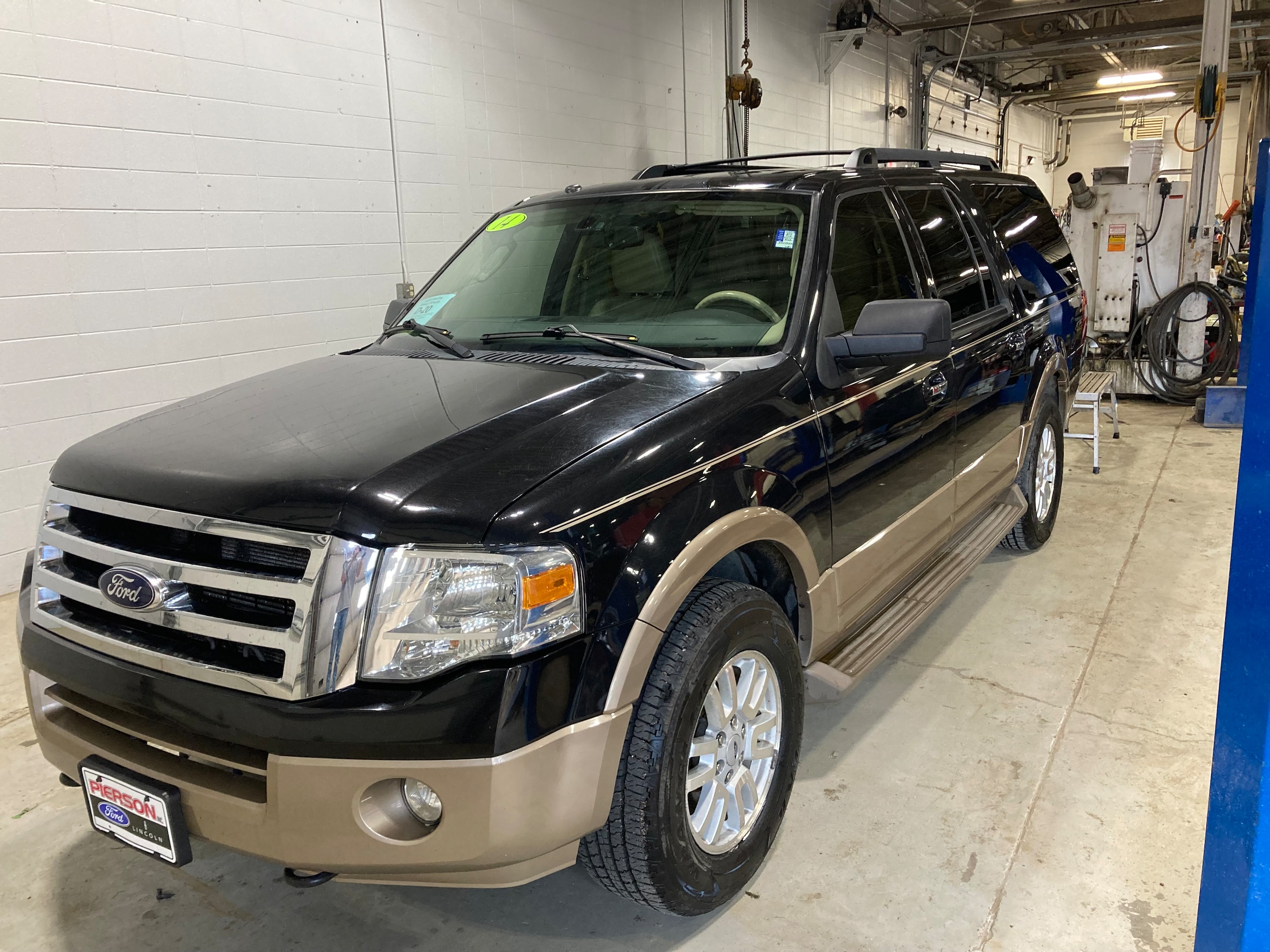 2014 Ford Expedition XLT 4x4 EL's photo