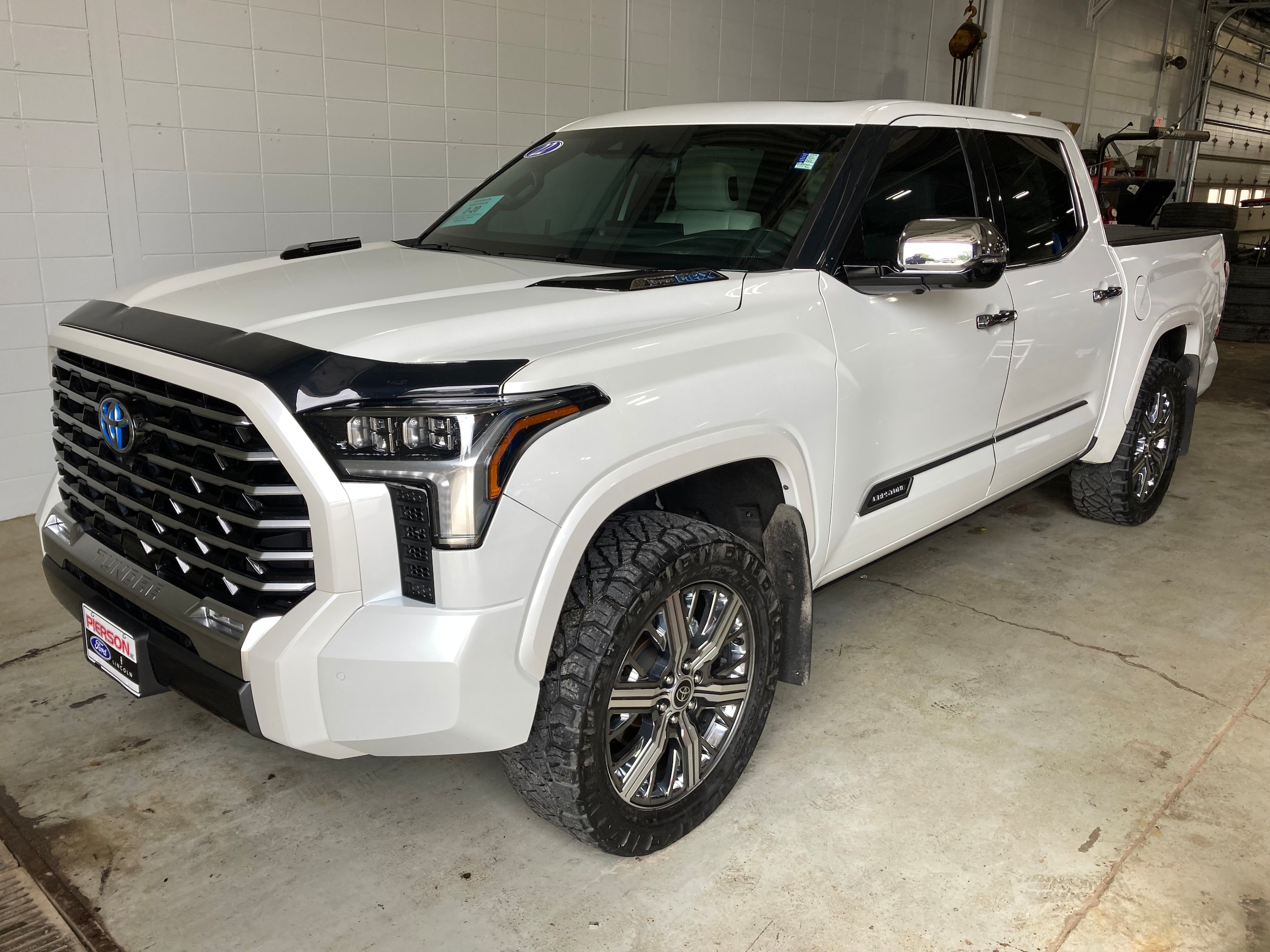 2022 Toyota Tundra Hybrid Capstone