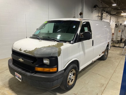 2004 Chevrolet Express Van G1500 Base Cargo Van