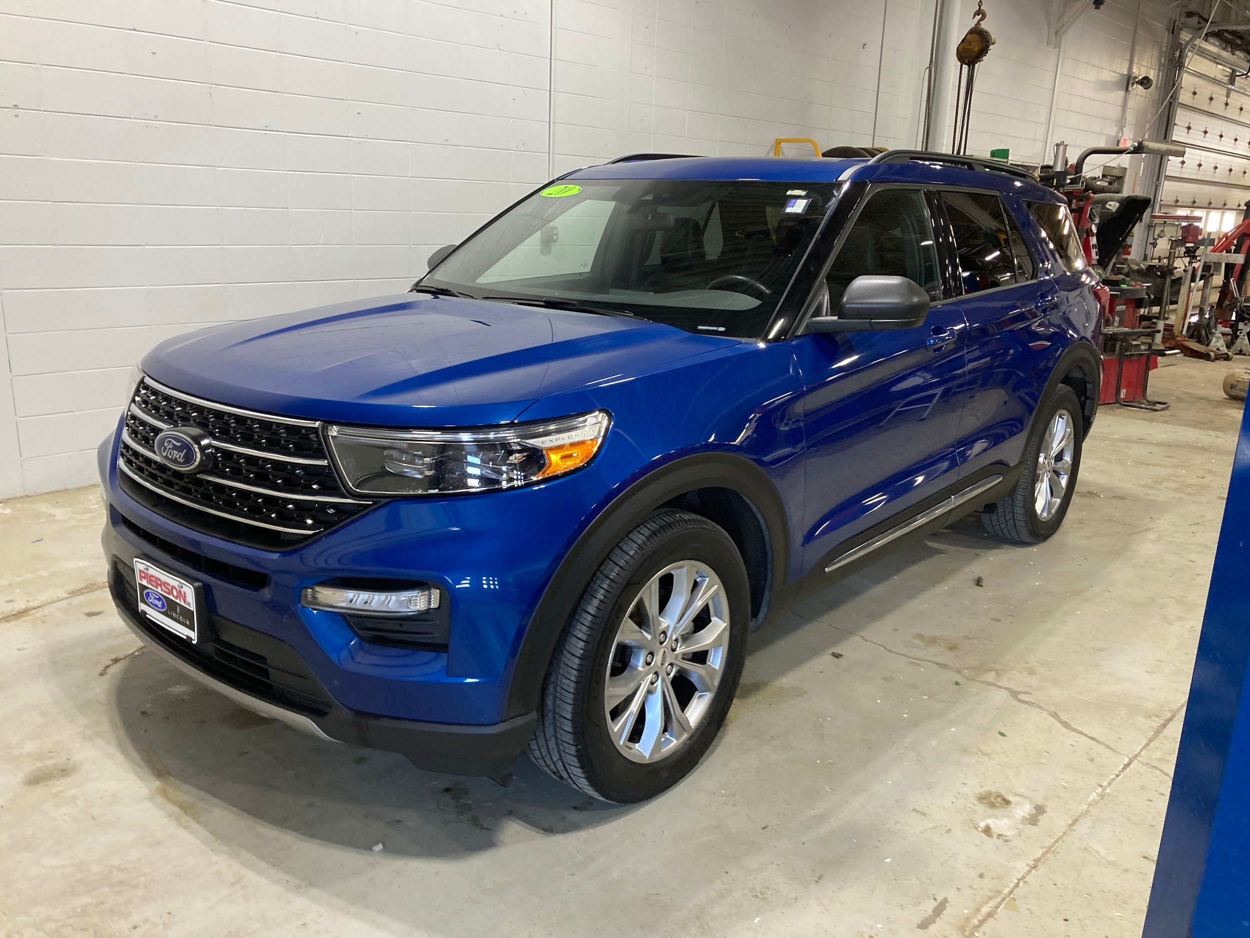2020 Ford Explorer XLT 4WD's photo