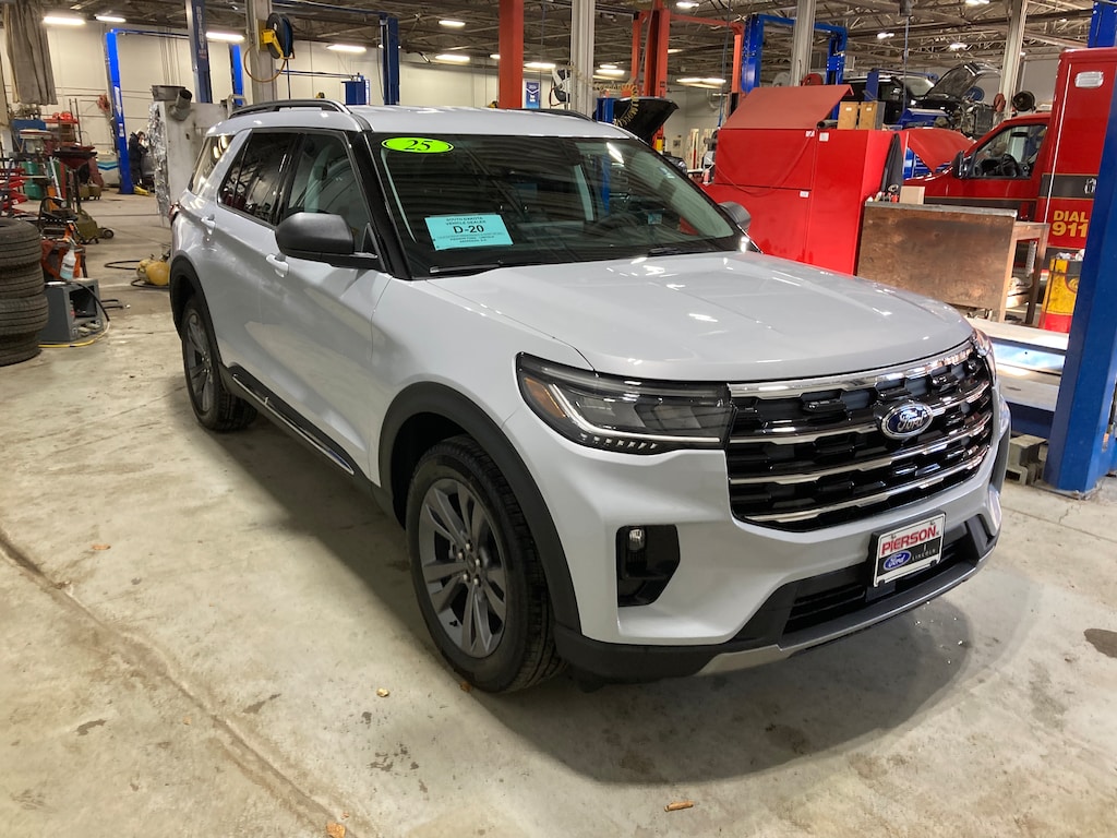 New 2025 Ford Explorer Active SUV