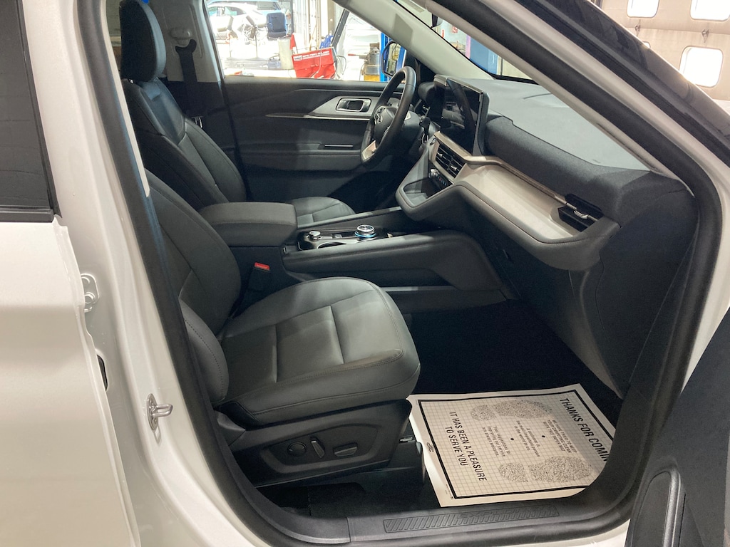 New 2025 Ford Explorer Active SUV