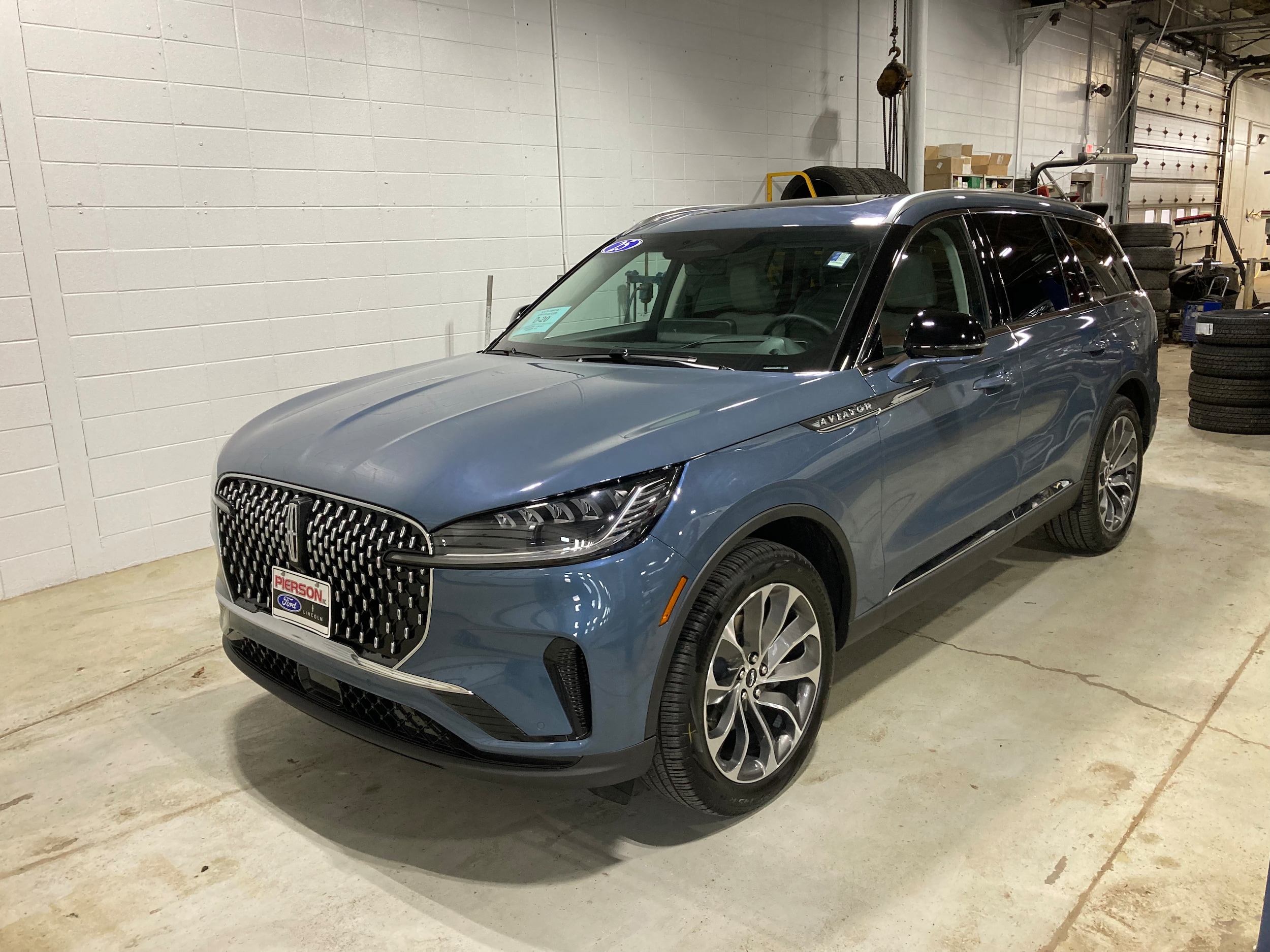2025 Lincoln Aviator Premiere