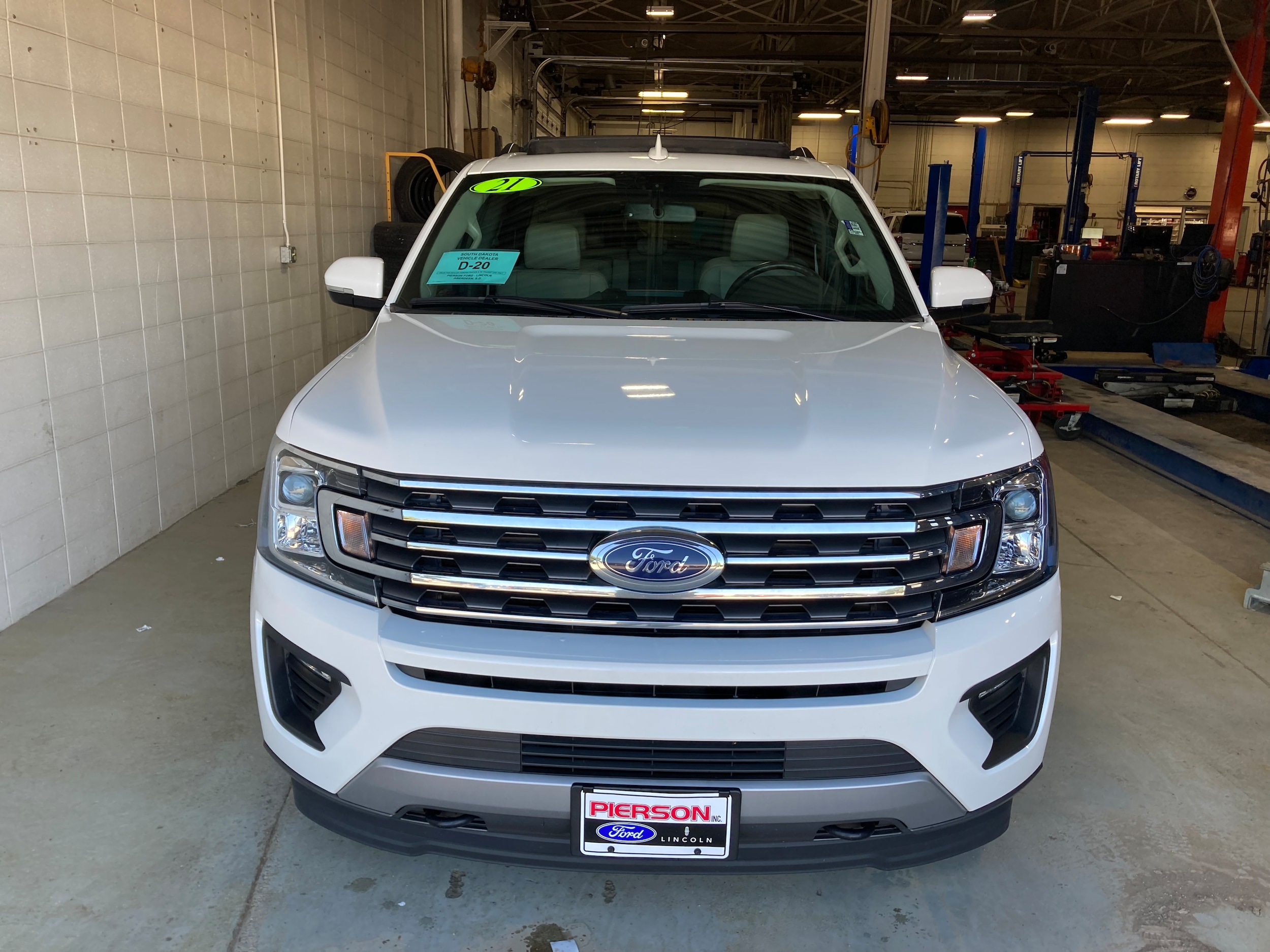 Used 2021 Ford Expedition XLT with VIN 1FMJK1JT6MEA22523 for sale in Aberdeen, SD