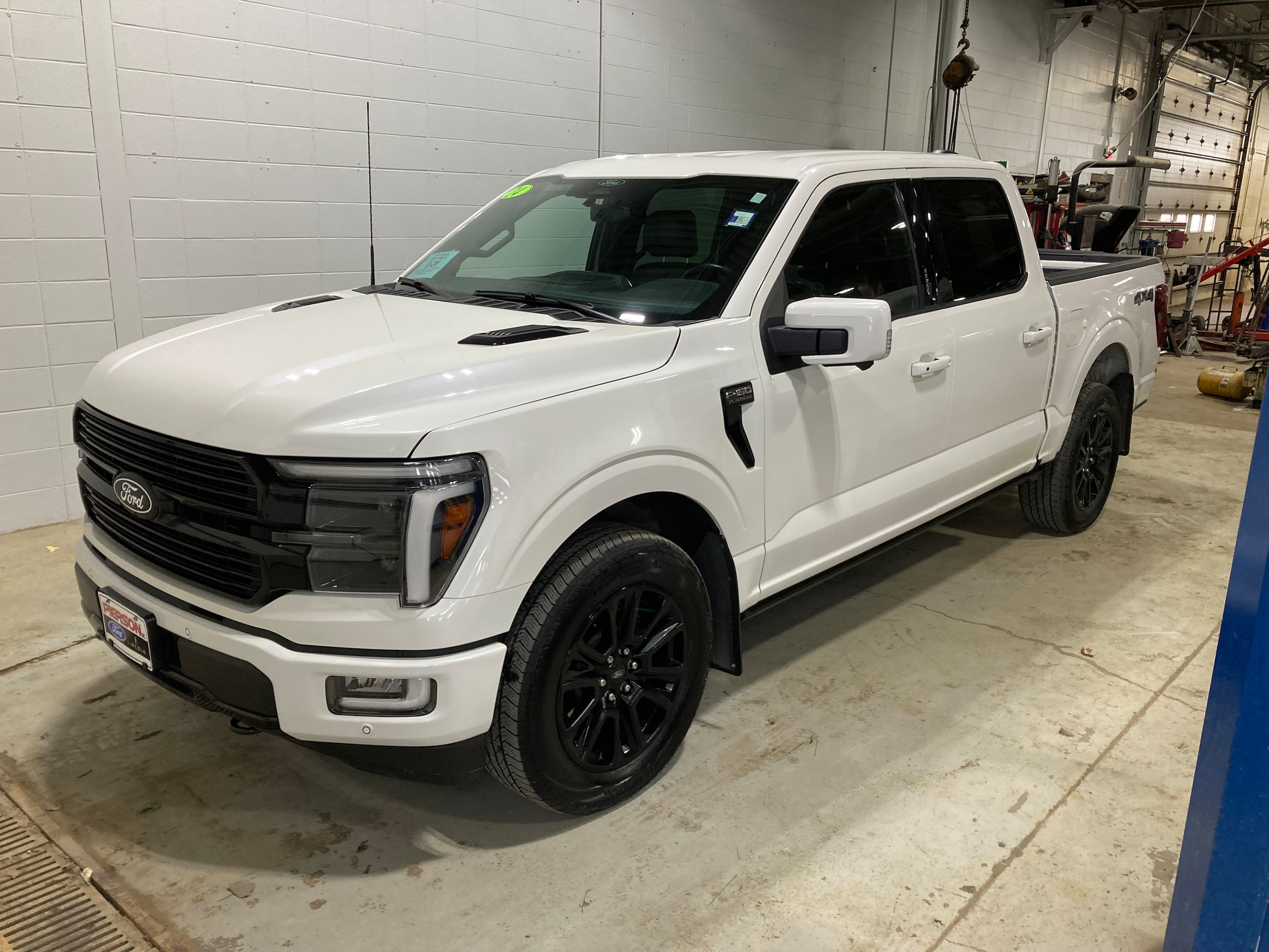 2024 Ford F-150 Platinum 4x4 SuperCrew 5-1/2 Box's photo
